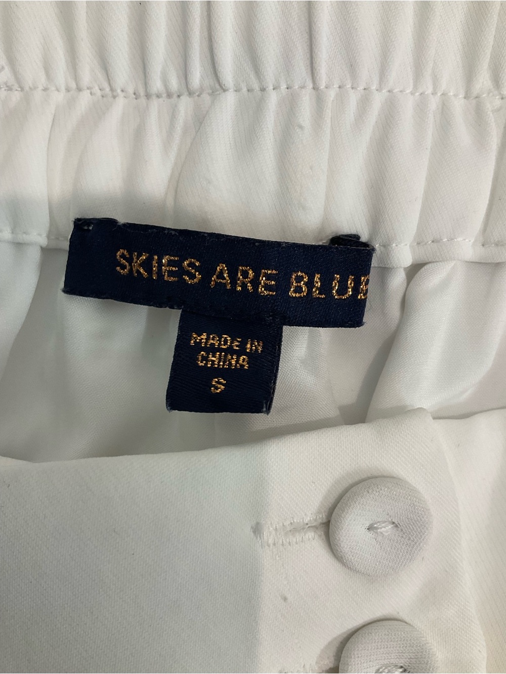 Skies Are Blue White High-Waist Pull-On Shorts – Size Small - Picture 5 of 7